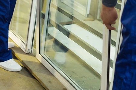 Commercial Glass Repair Technician in Melbourne, FL